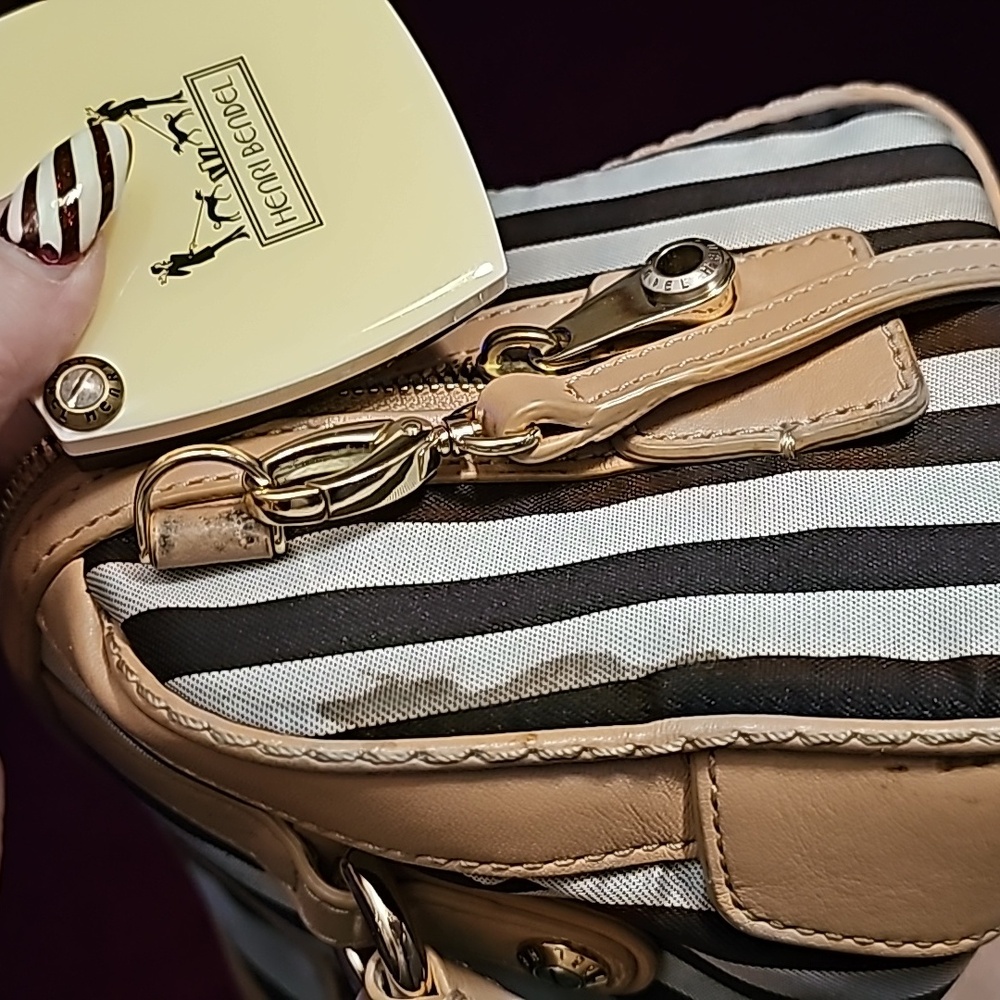 Henri Bendel Centennial Barrel Two-Way Satchel w/ Mirror - Picture 16 of 17